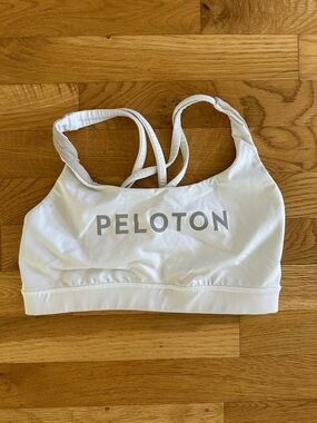 Peloton Lululemon White Energy Sports Bra